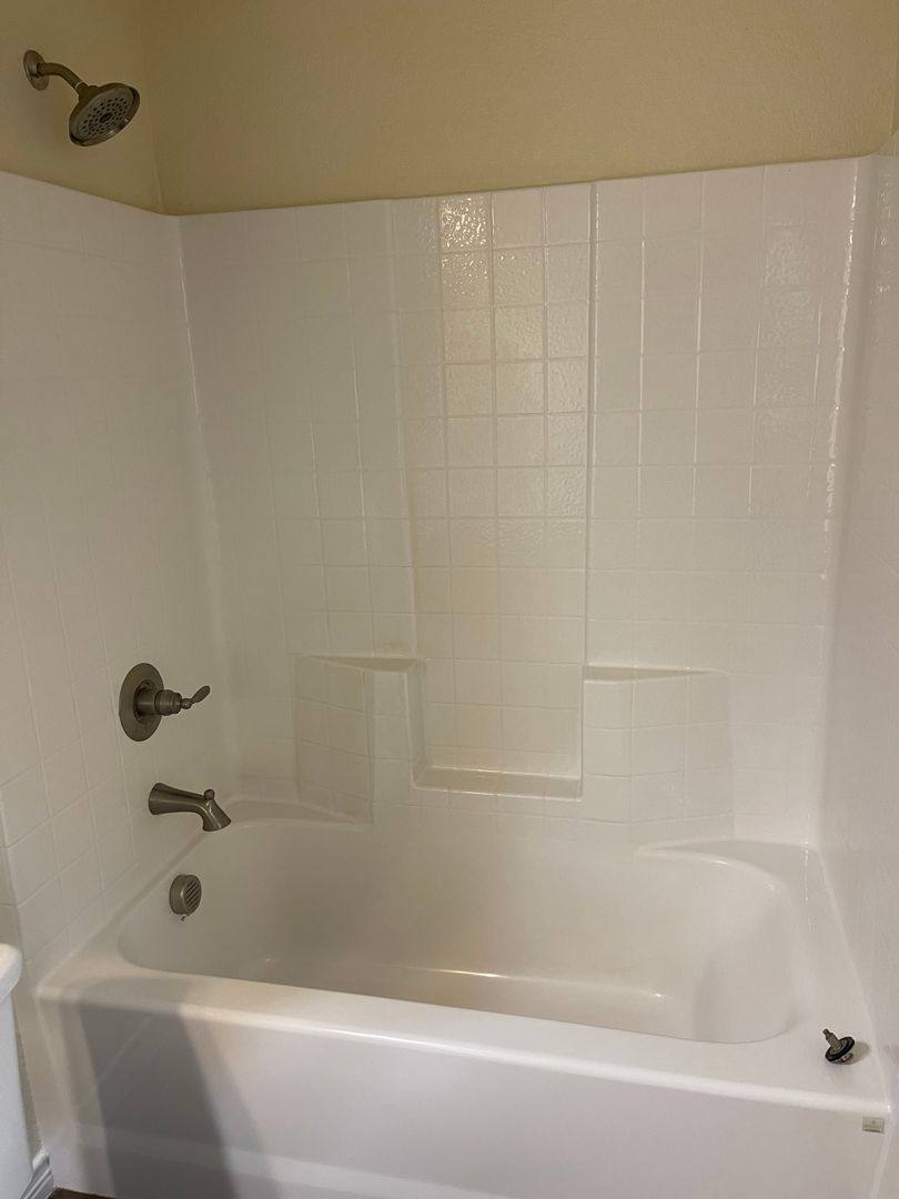 House for rent at 908 E Ave, Lampasas, TX 76550