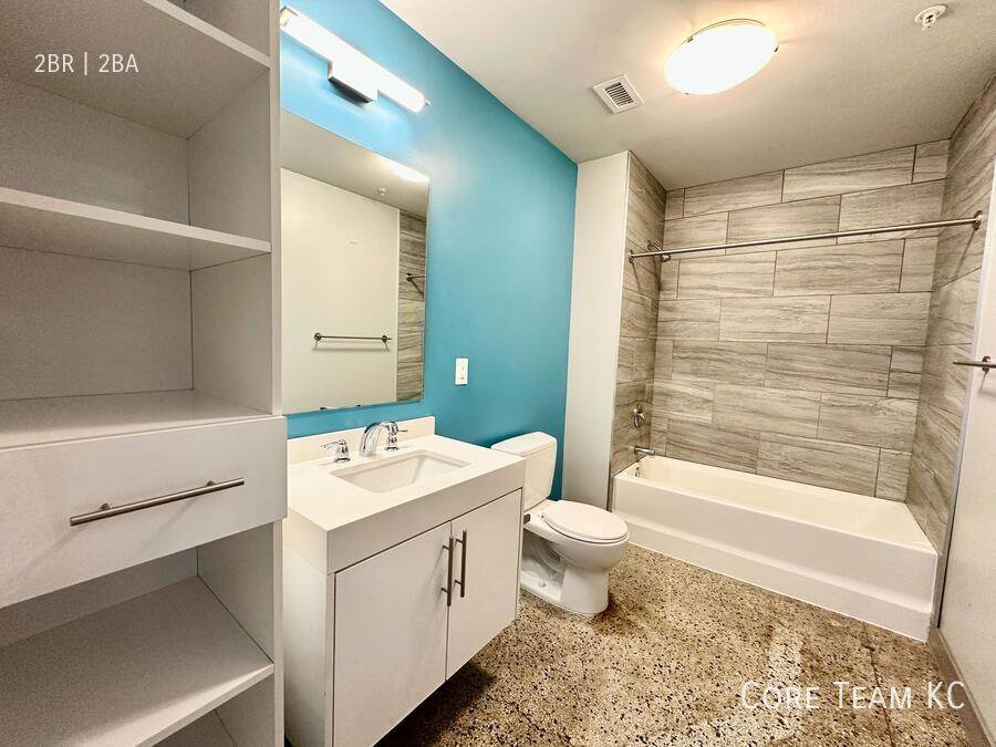 Apartment for rent at 306 E 12th St, Kansas City, MO 64106