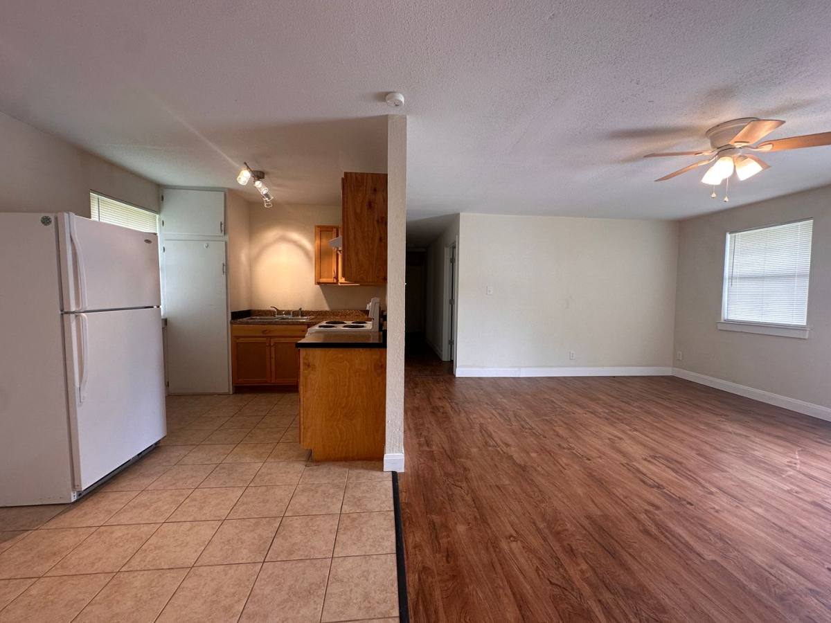 Apartment for rent at 217 SE 2nd St, Cross Plains, TX 76443