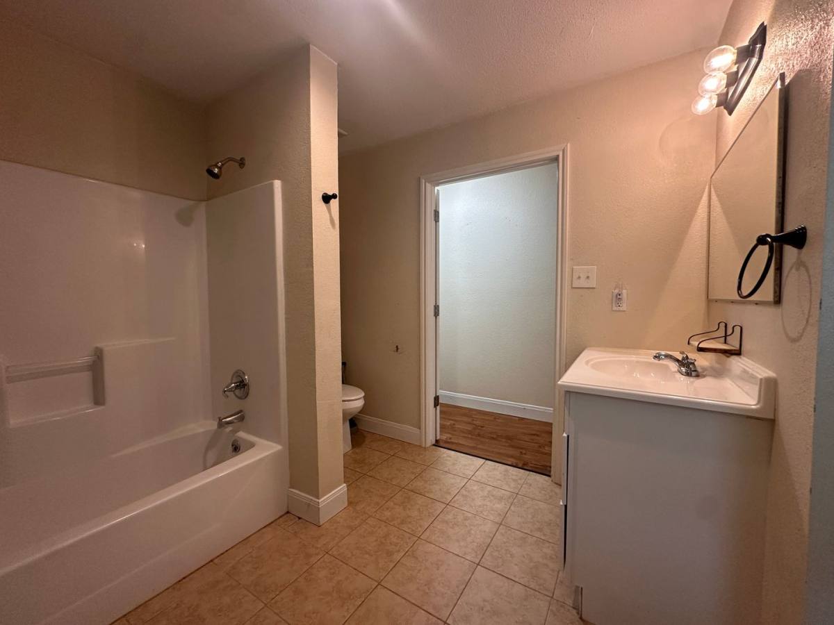 Apartment for rent at 217 SE 2nd St, Cross Plains, TX 76443