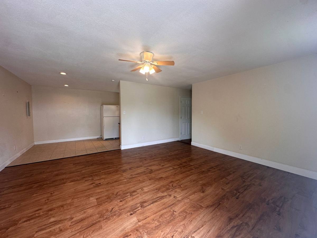 Apartment for rent at 217 SE 2nd St, Cross Plains, TX 76443