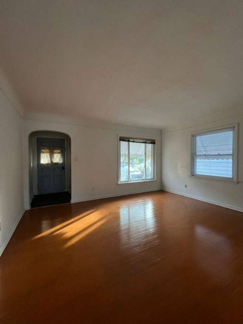 House for rent at 11215 Langton Ave, Cleveland, OH 44125