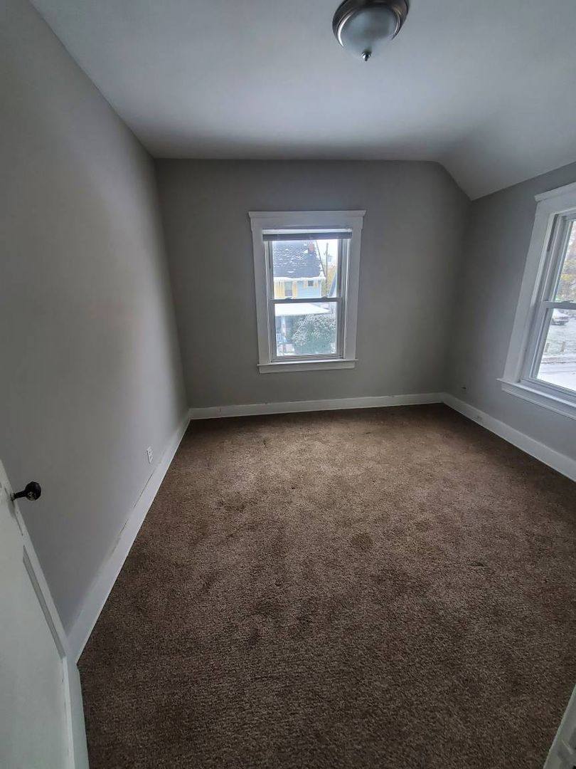 Apartment for rent at 14205 Savannah Ave, Cleveland, OH 44112