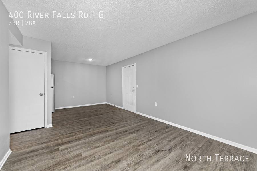 Apartment for rent at 400 River Falls Rd, Kansas City, KS 66111