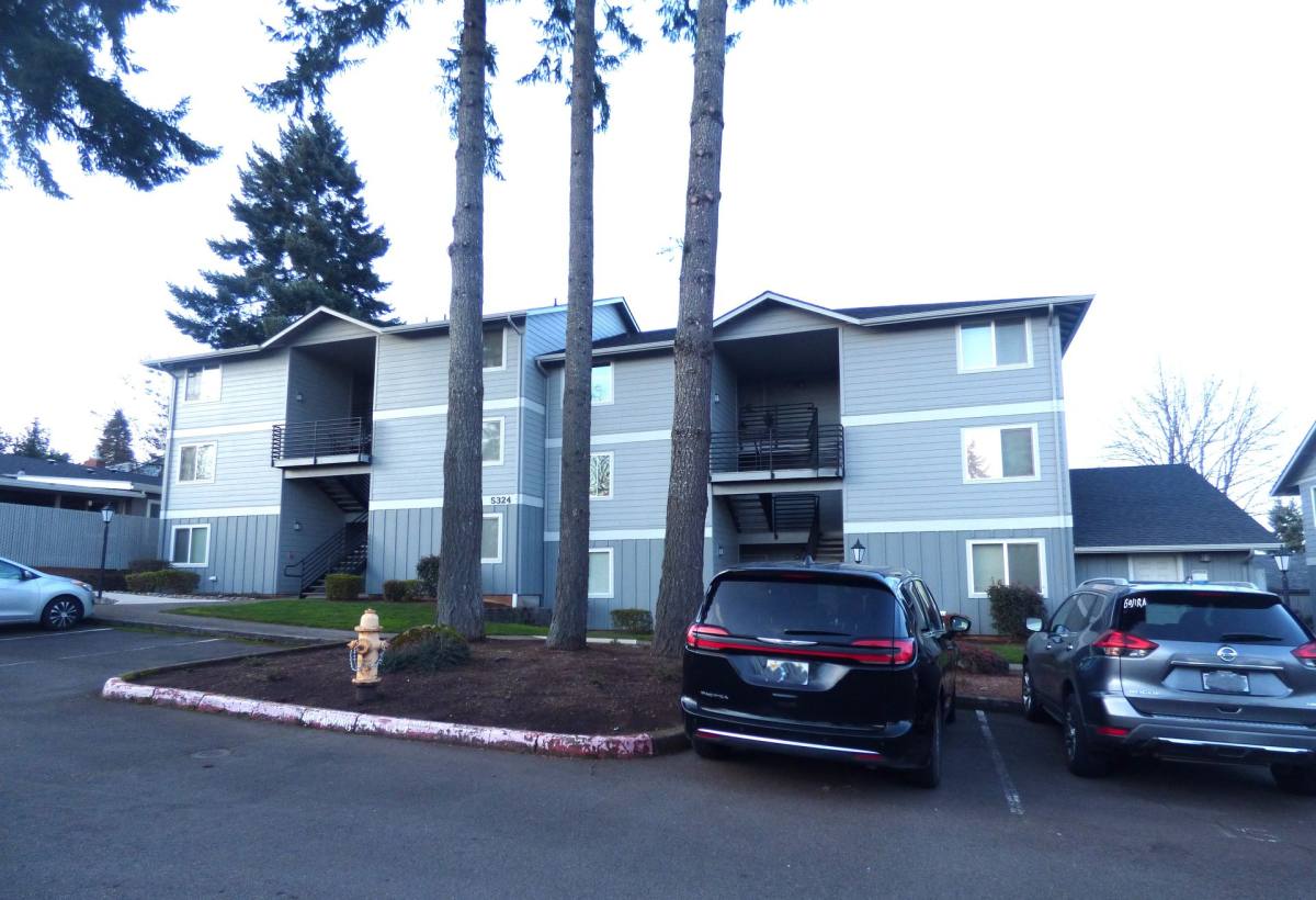 Apartment for rent at 5314, 5324, 5334, 5344 Skyline Rd S, Salem, OR 97306
