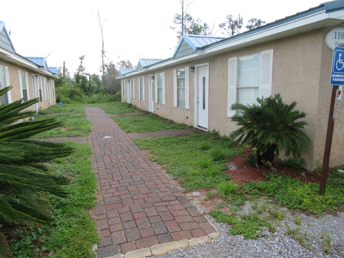 Apartment for rent at 1104 W 19th Court, Lynn Haven, FL 32444