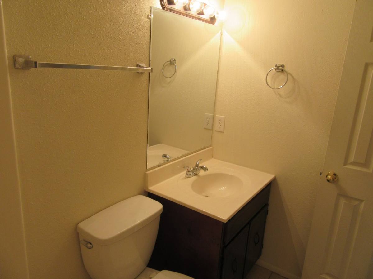 Apartment for rent at 1104 W 19th Court, Lynn Haven, FL 32444