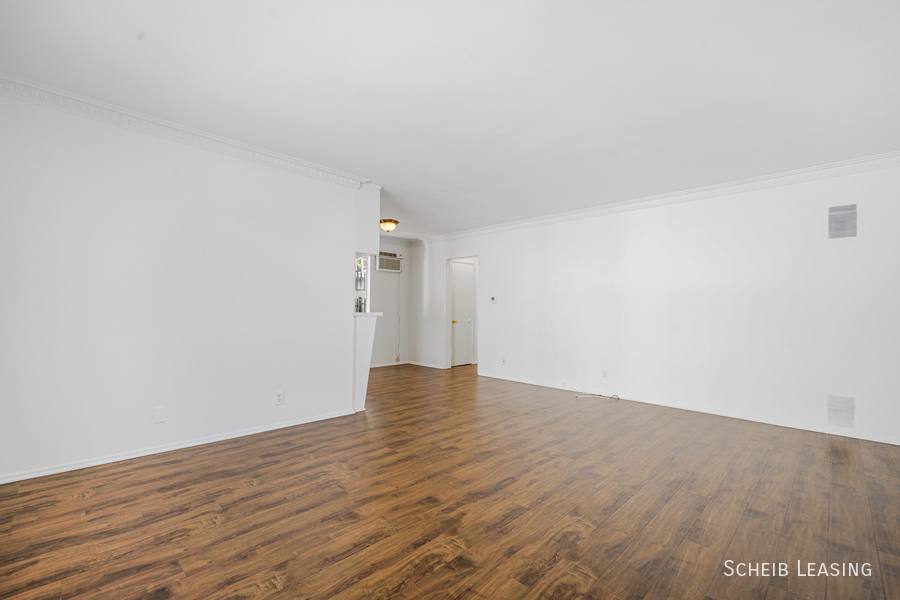 Apartment for rent at 426 S Rexford Dr, Beverly Hills, CA 90212