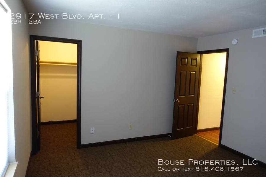 Apartment for rent at 2917 W Blvd #1, Belleville, IL 62221