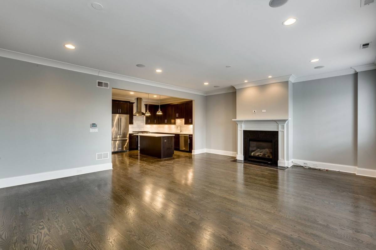 Apartment for rent at 3849 N Southport Ave #4, Chicago, IL 60613