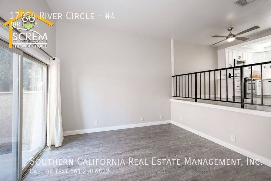 Townhouse for rent at 17954 River Circle #4, Canyon Country, CA 91387