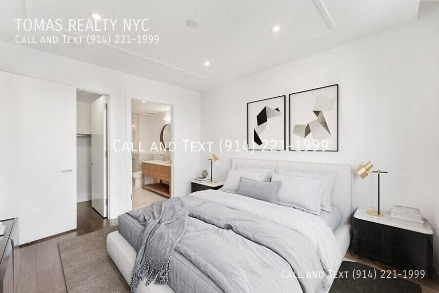 Apartment for rent at 372 9th St, Jersey City, NJ 07302