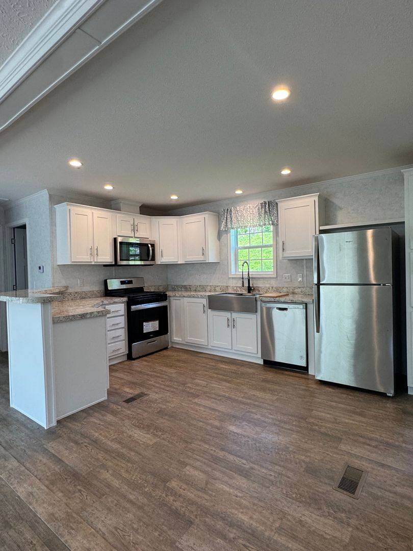 Apartment for rent at 465 Royal Manor Rd #8, Easton, PA 18042