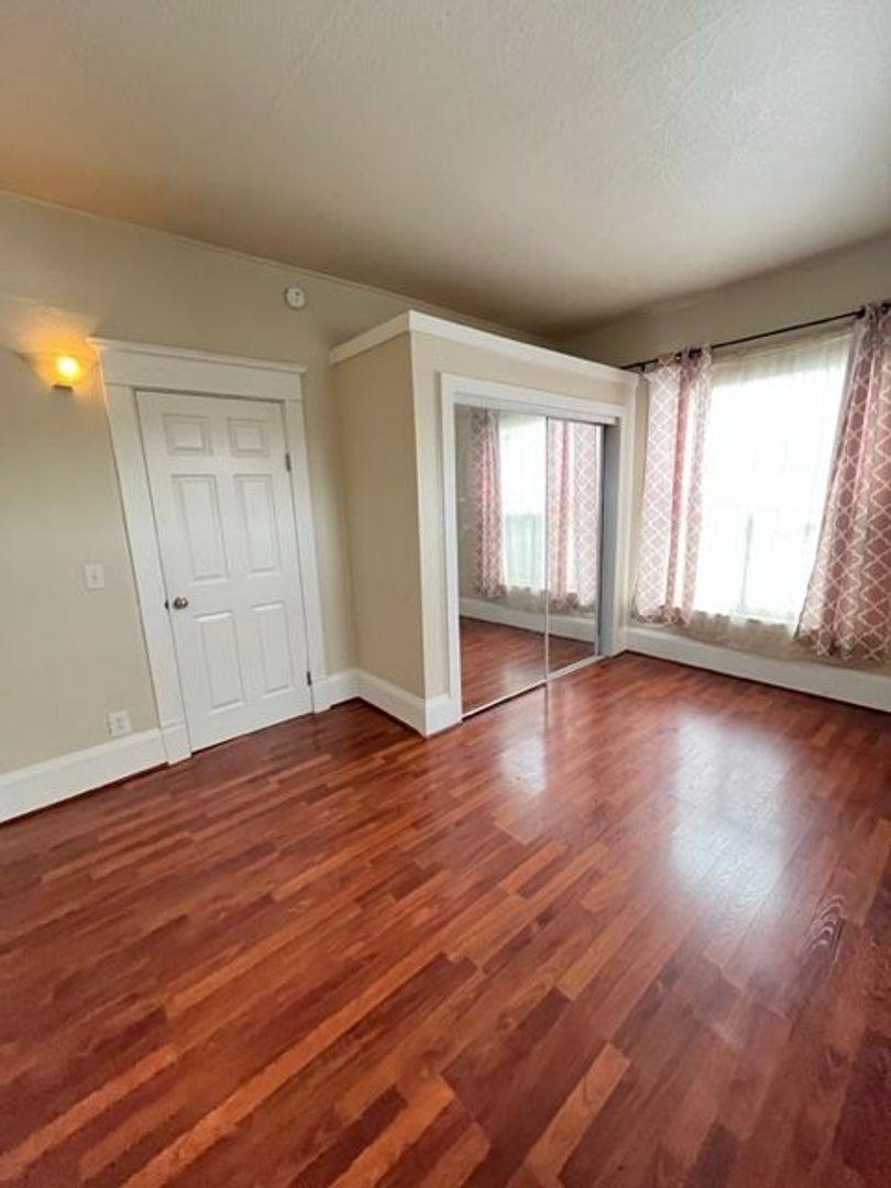 House for rent at 2211 Walnut St, Everett, WA 98201
