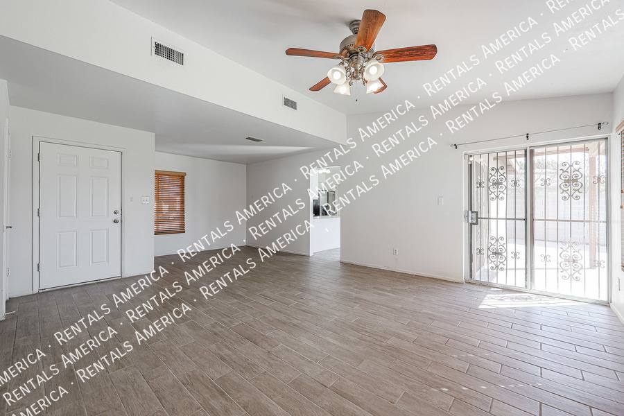 House for rent at 913 W Jerome Circle, Mesa, AZ 85210