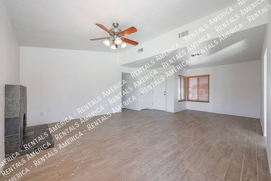 House for rent at 913 W Jerome Circle, Mesa, AZ 85210
