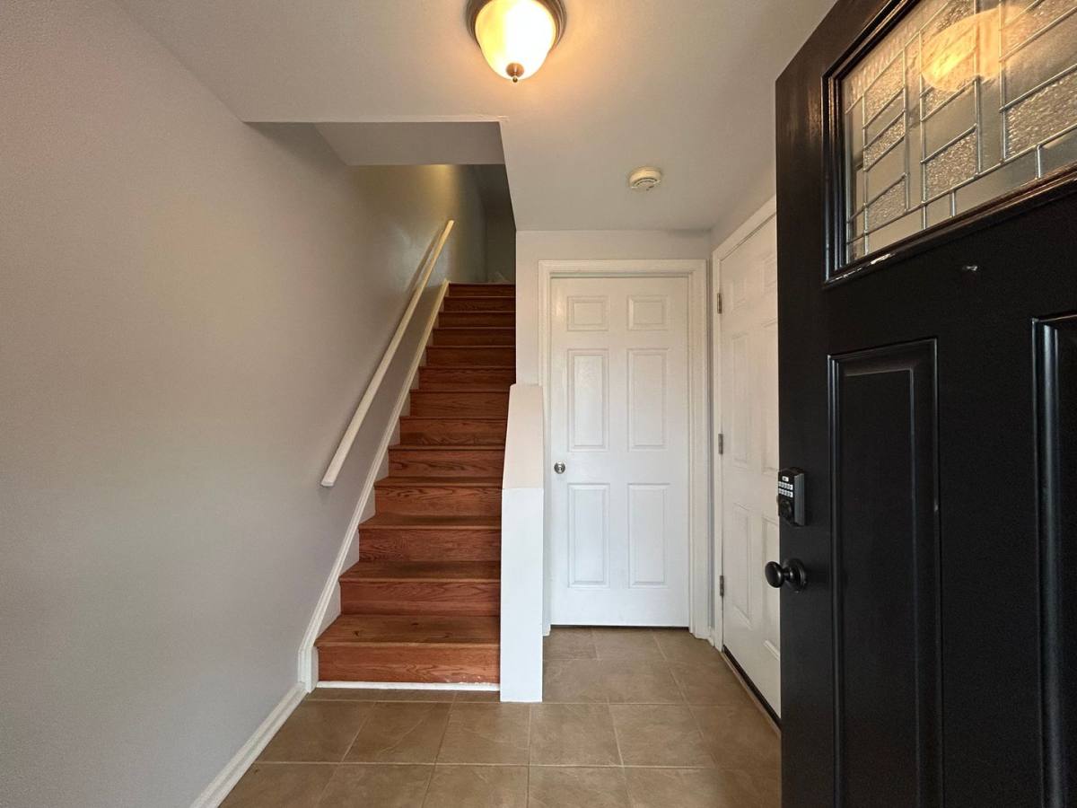 Townhouse for rent at 5059 E Woodmill Dr, Wilmington, DE 19808