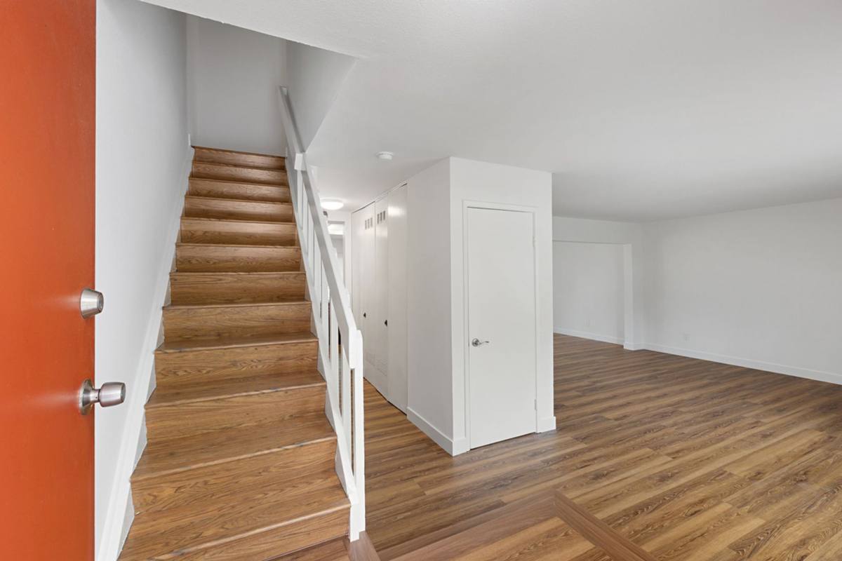 Townhouse for rent at 3661 Harvard Dr, Oceanside, CA 92056