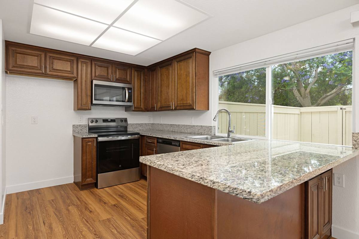 Townhouse for rent at 3661 Harvard Dr, Oceanside, CA 92056