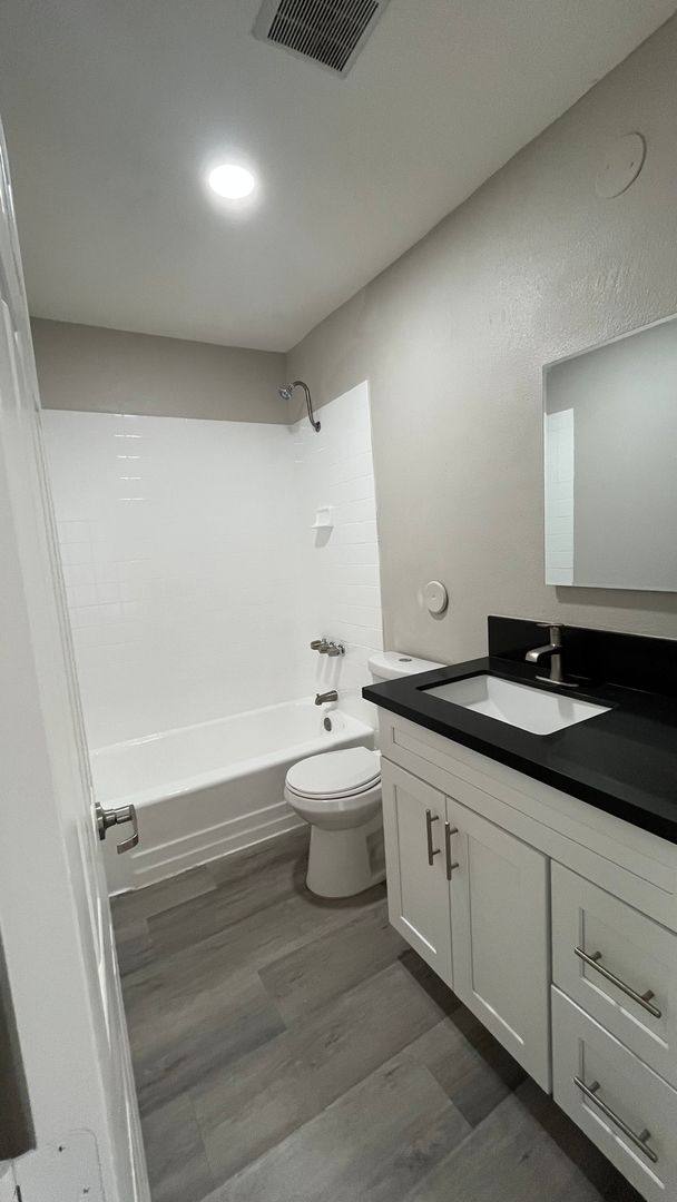 Apartment for rent at 1381 N San Gabriel Canyon Rd, Azusa, CA 91702