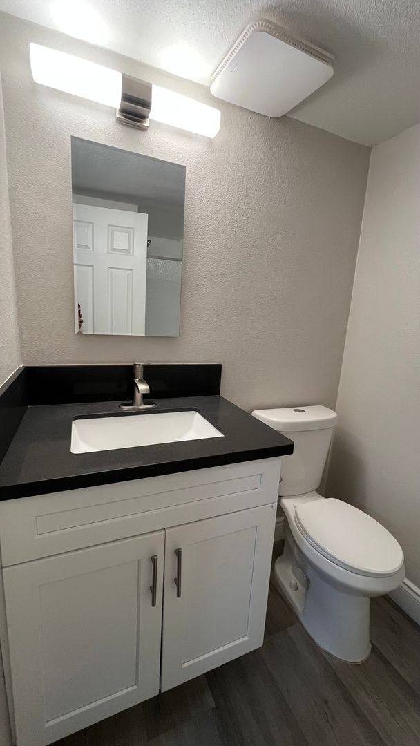 Apartment for rent at 1381 N San Gabriel Canyon Rd, Azusa, CA 91702