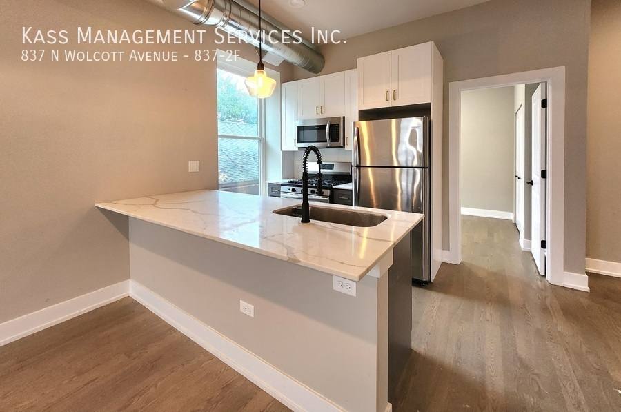 Condo for rent at 837 N Wolcott Ave #2F, Chicago, IL 60622