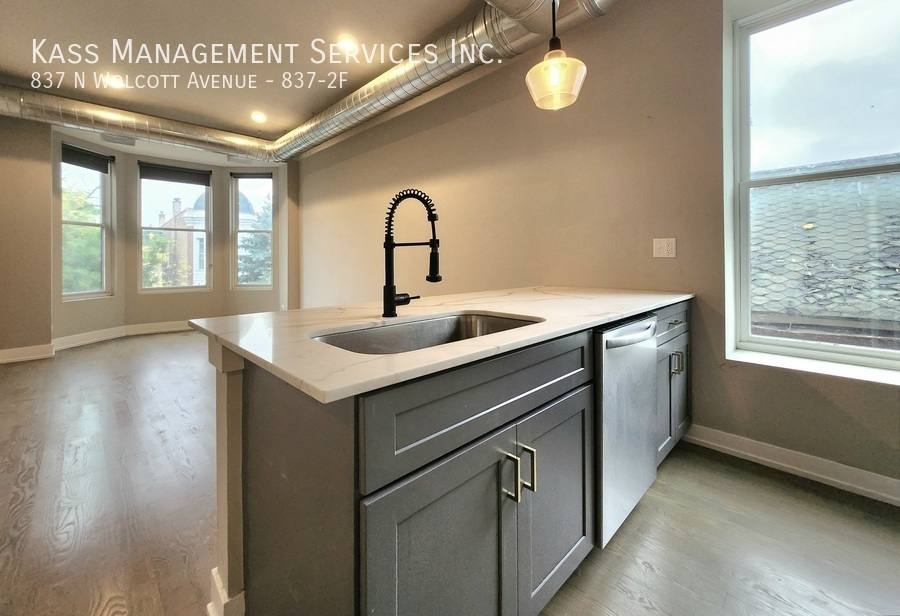 Condo for rent at 837 N Wolcott Ave #2F, Chicago, IL 60622