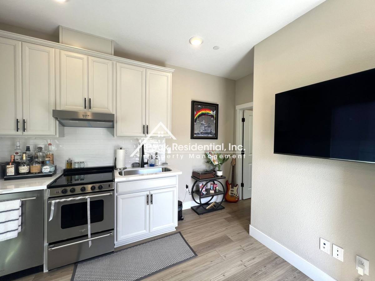 House for rent at 599 Lost River Lane, West Sacramento, CA 95605