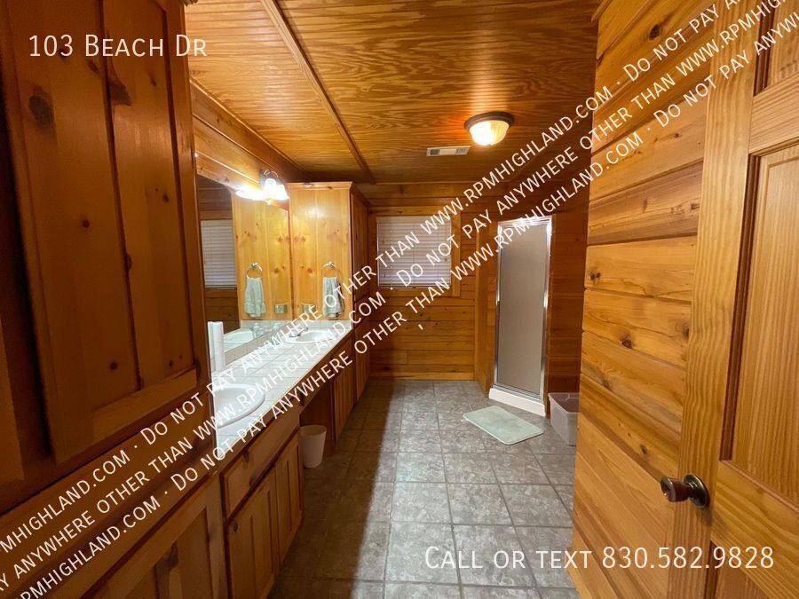 House for rent at 103 Beach Dr, Llano, TX 78643