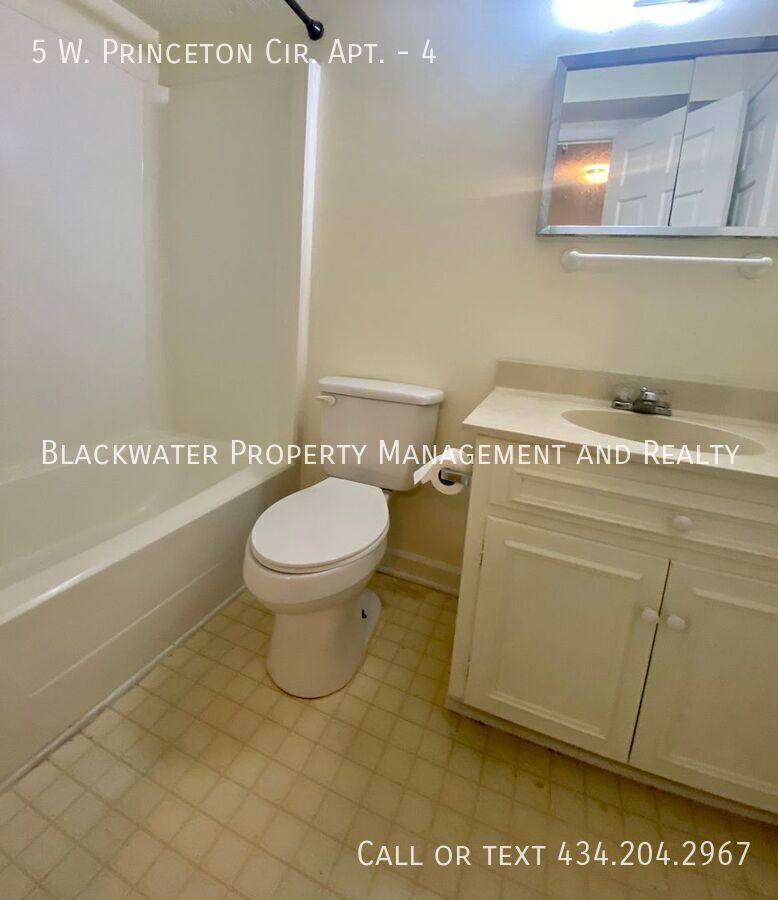 Apartment for rent at 5 W Princeton Circle #4, Lynchburg, VA 24503