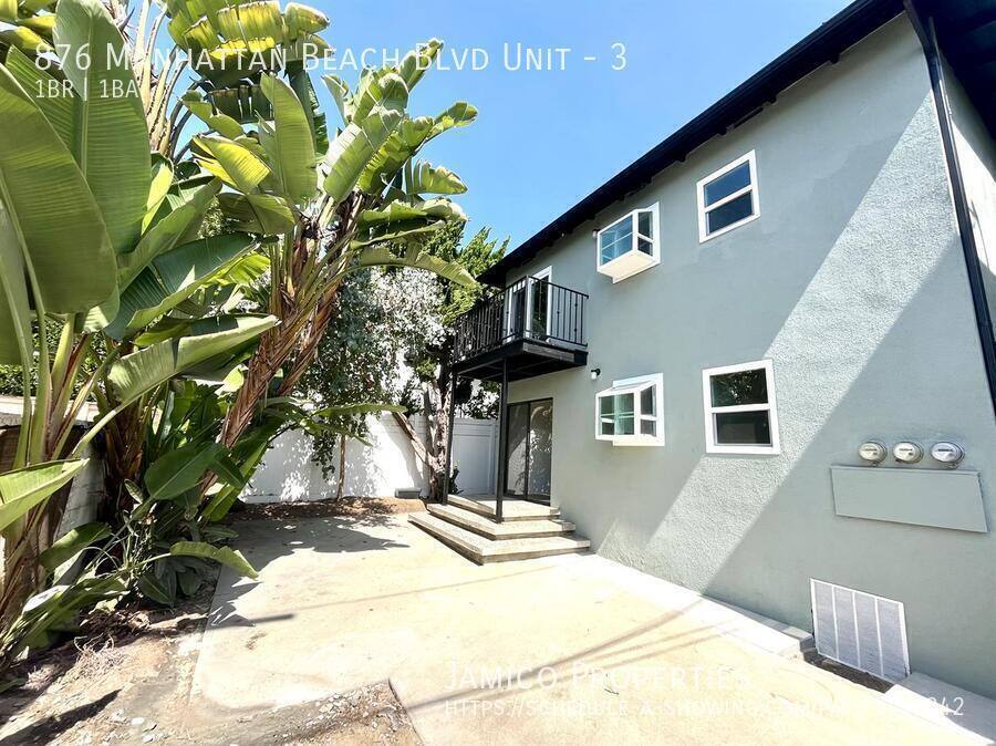 Apartment for rent at 876 Manhattan Beach Blvd #3, Manhattan Beach, CA 90266