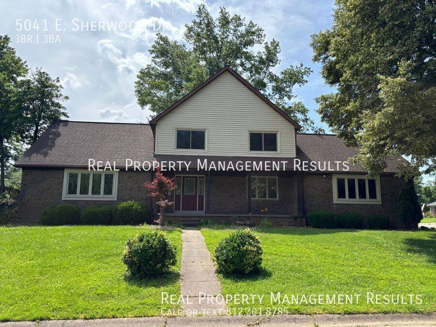 House for rent at 5041 E Sherwood Dr, Newburgh, IN 47630