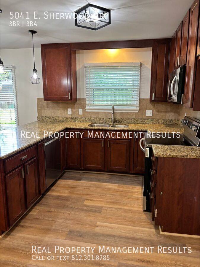 House for rent at 5041 E Sherwood Dr, Newburgh, IN 47630