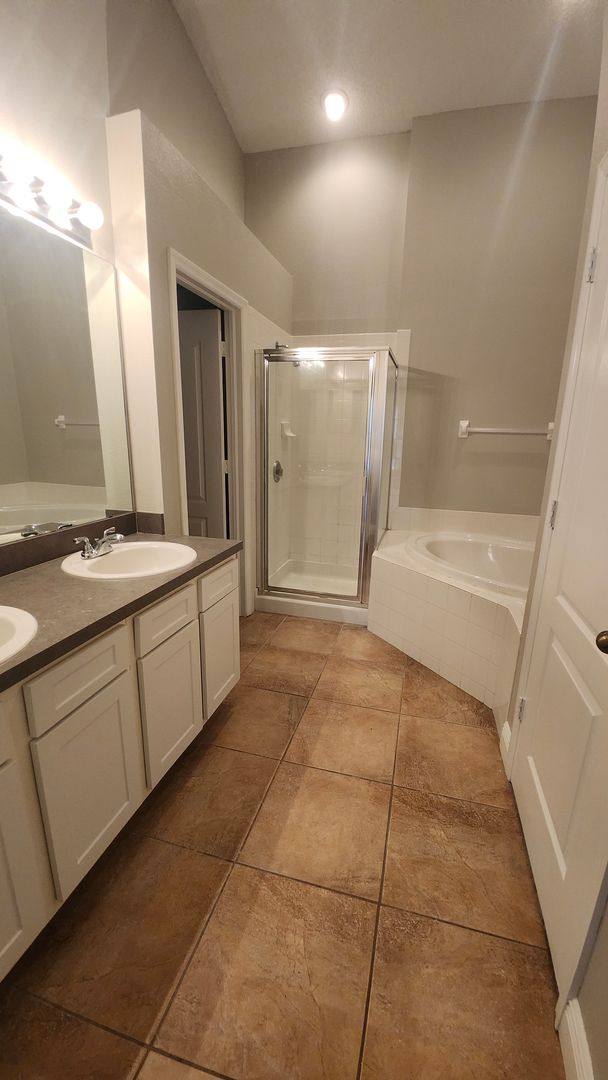 House for rent at 12507 Midpointe Dr, Riverview, FL 33578