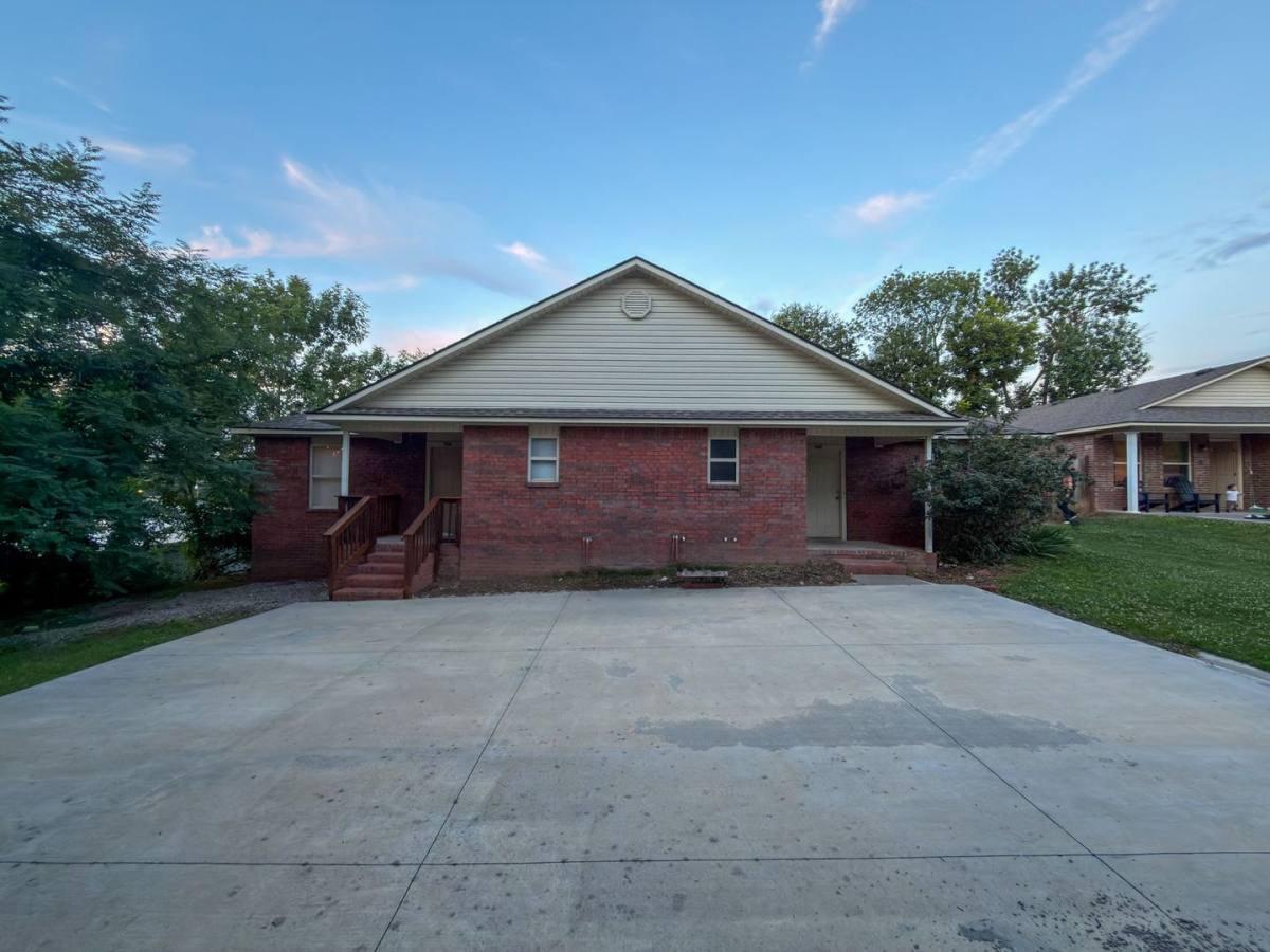 Apartment for rent at 908 N46th St, Fort Smith, AR 72903