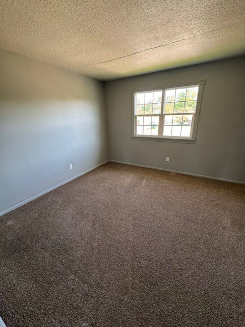 Apartment for rent at 4707 Furge Dr, Fort Wayne, IN 46835