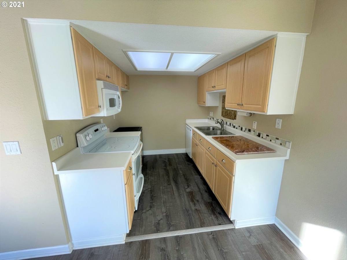 House for rent at 9410 SW 146th Terrace, Beaverton, OR 97007