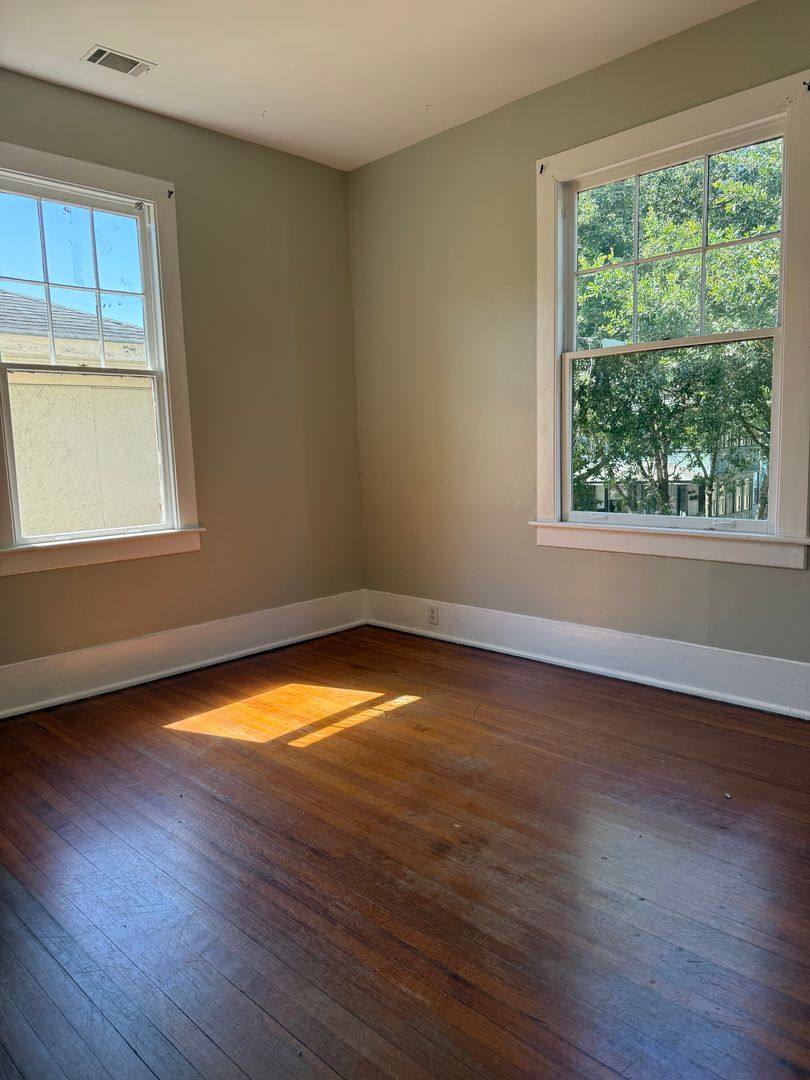 House for rent at 823 E Henry St, Savannah, GA 31401