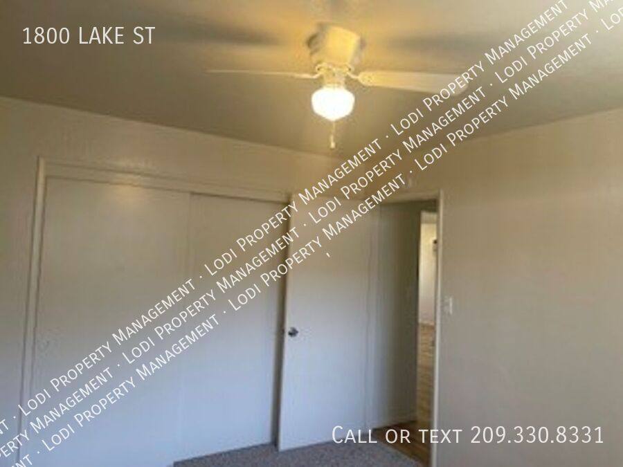 Apartment for rent at 1800 Lake St, Lodi, CA 95242
