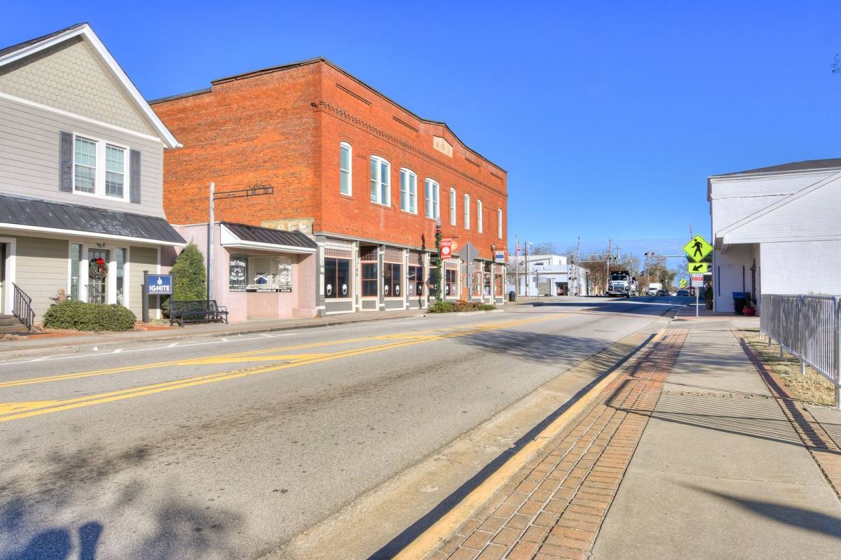 Apartment for rent at 164 N Louisville St, Harlem, GA 30814