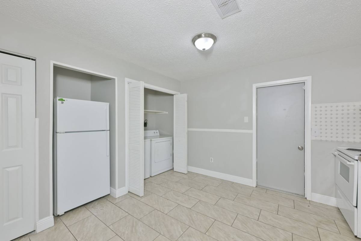 House for rent at 15616 Avalon Ave, Clearwater, FL 33760