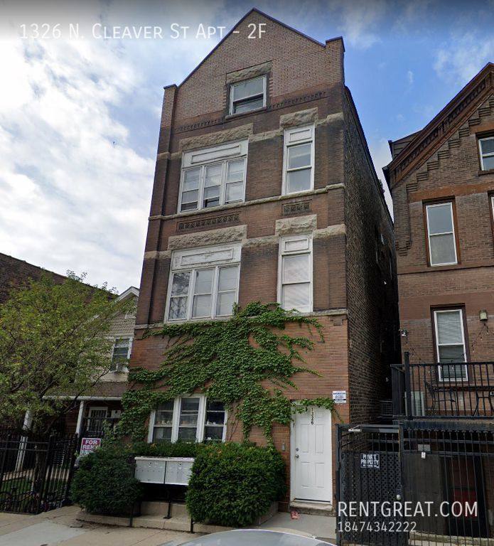 Apartment for rent at 1326 N Cleaver St #2F, Chicago, IL 60642