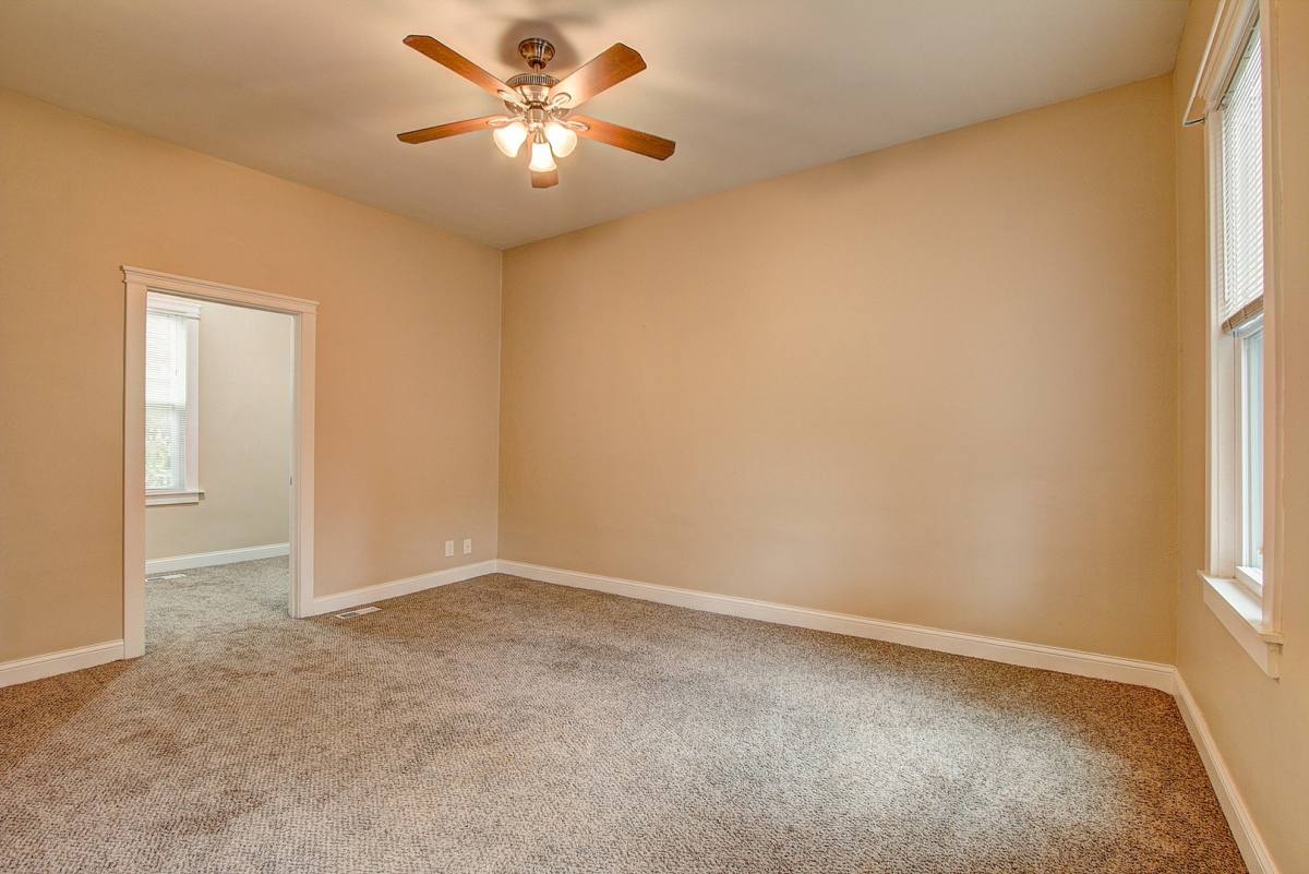 Apartment for rent at 1932A N Warren Ave, Milwaukee, WI 53202