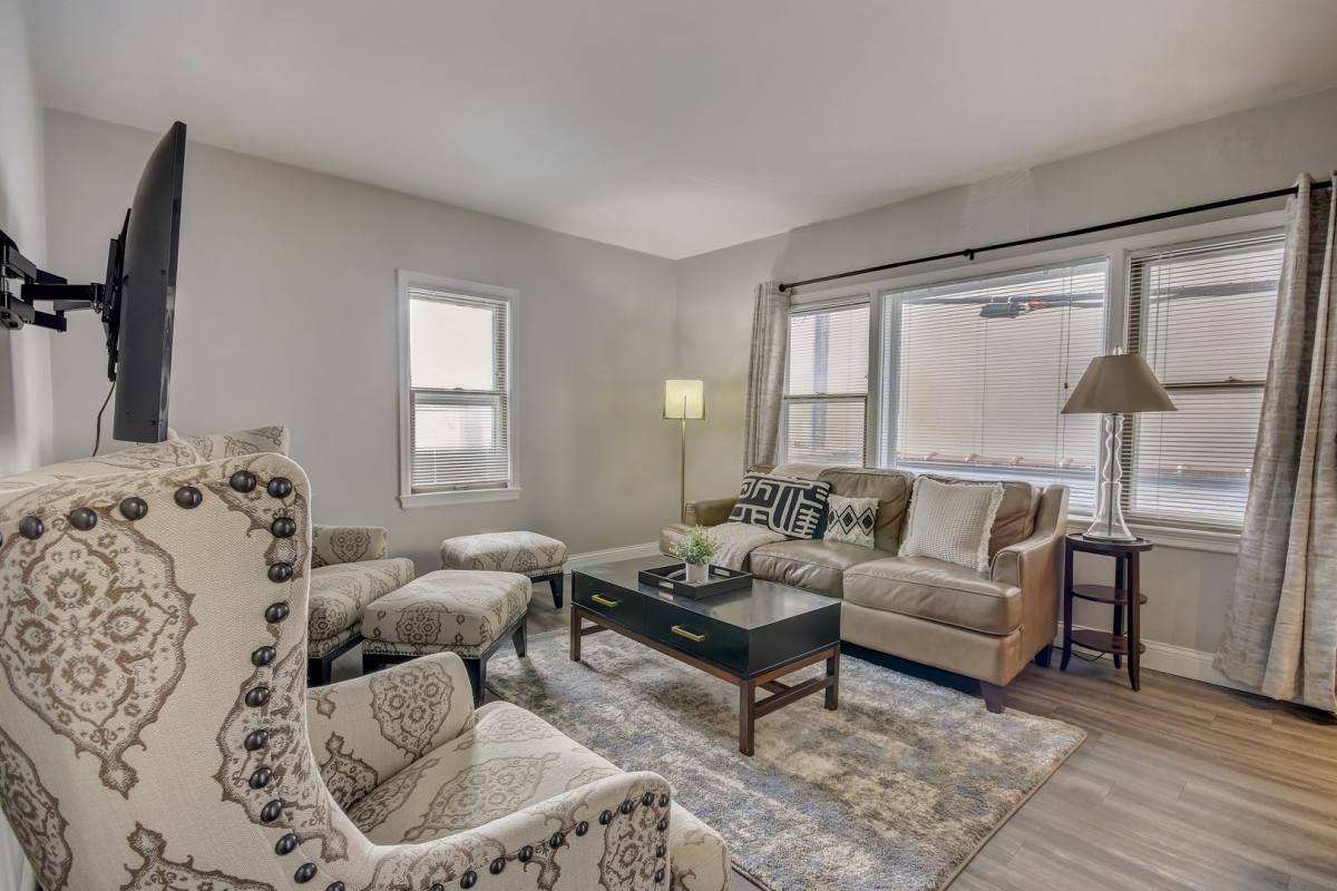 Apartment for rent at 1847-49 N Prospect Ave, Milwaukee, WI 53202
