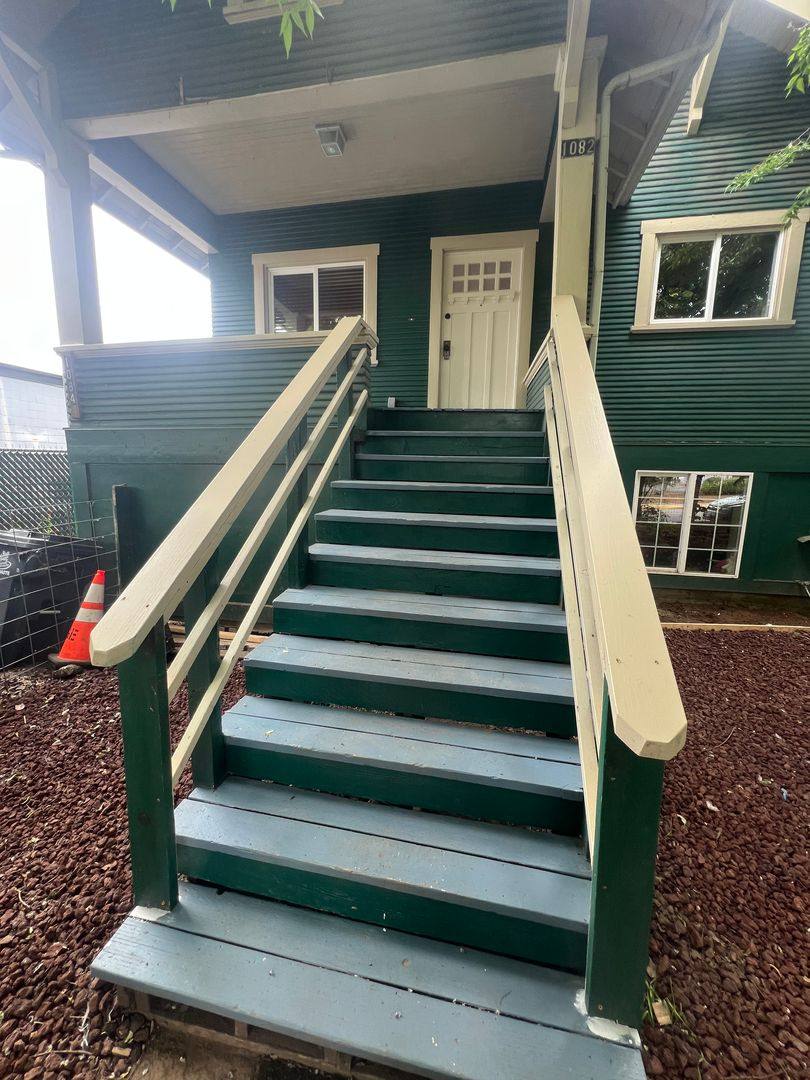Townhouse for rent at 1082-1084 W 2nd St, Eugene, OR 97401