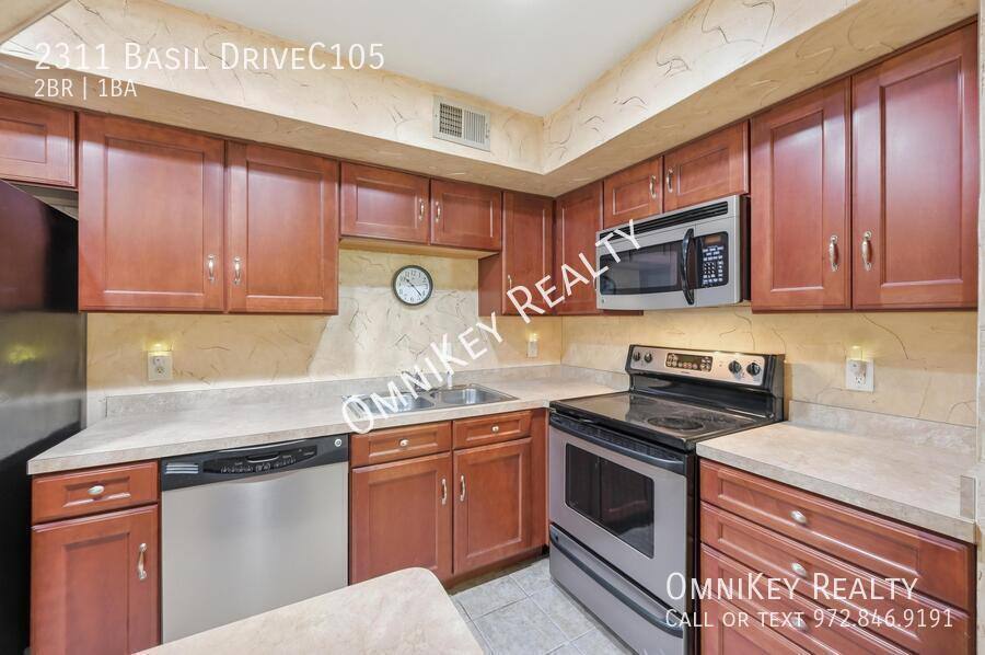 Condo for rent at 2311 Basil Drivec105, Arlington, TX 76006