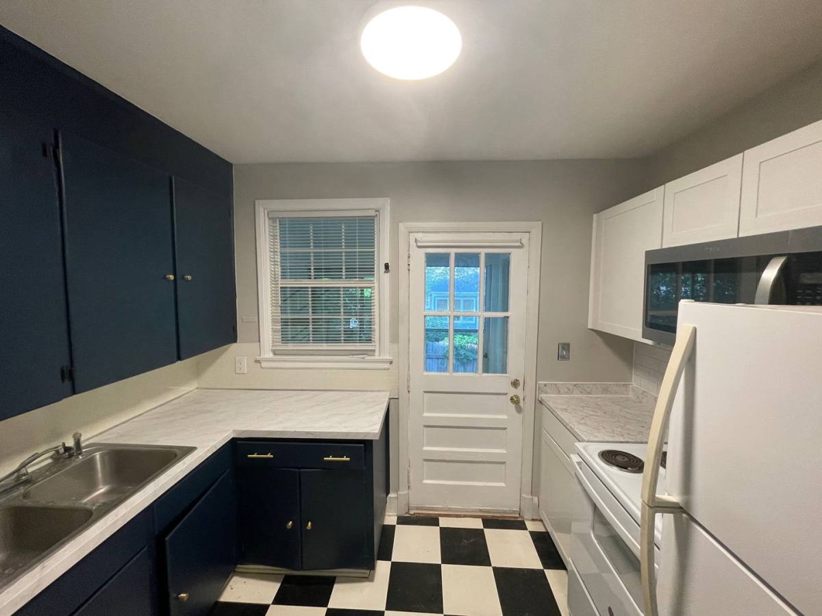 Apartment for rent at 1523-1525 Woodbine Court, Columbia, SC 29206