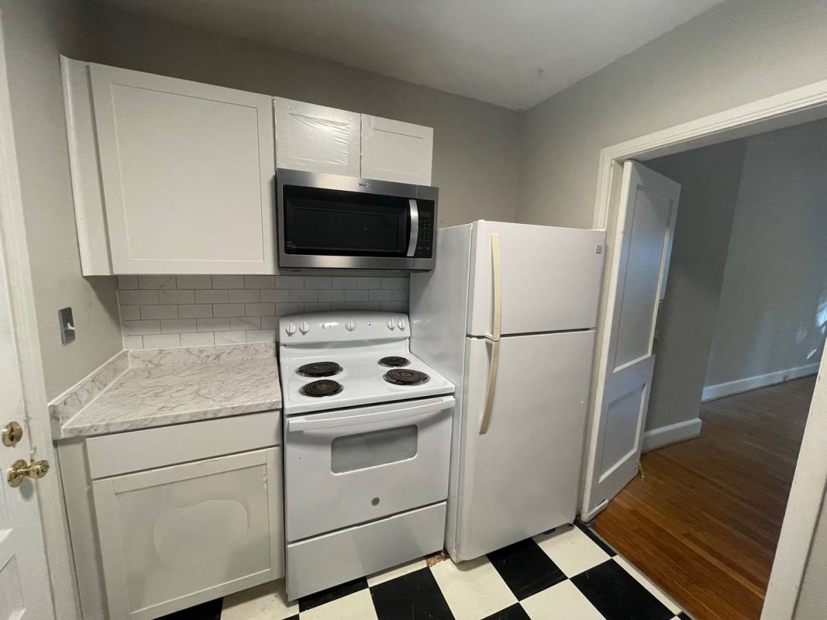 Apartment for rent at 1523-1525 Woodbine Court, Columbia, SC 29206