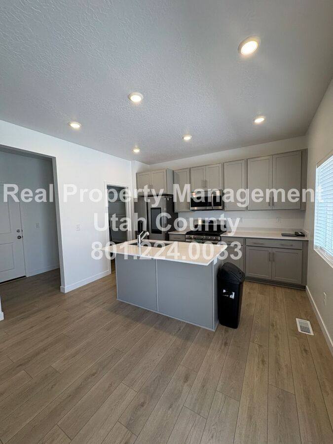 House for rent at 1688 W Blue Flax, Saratoga Springs, UT 84045