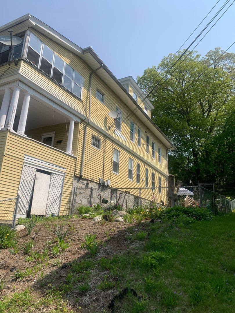 Apartment for rent at 24 Holland Rd, Worcester, MA 01603